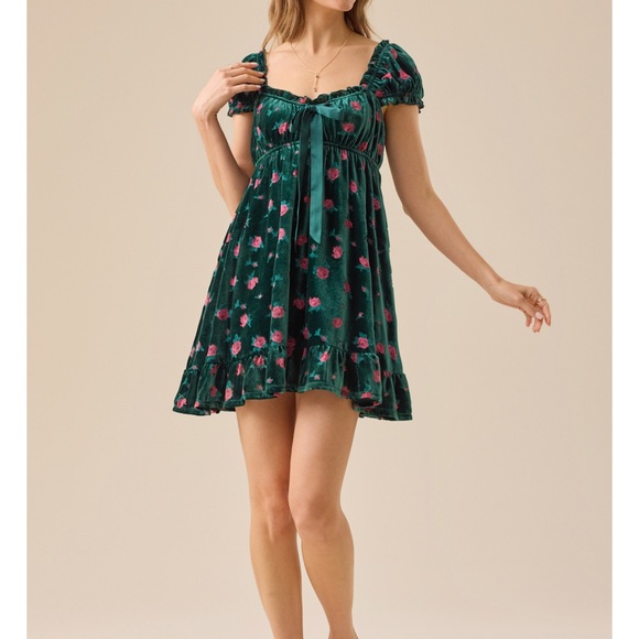 Altar’d State Velvet Floral Dress NWT - Picture 2 of 5